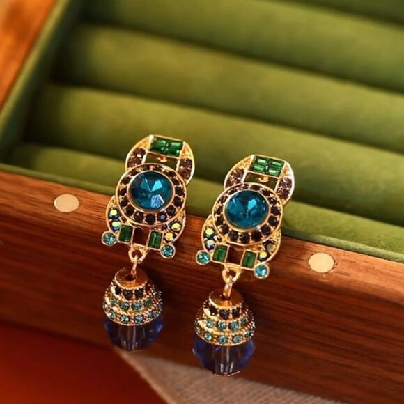 18K Gold Plated Vintage Style Multicolor Rhinestone And Crystal Dangle Earring - Picture 1 of 8